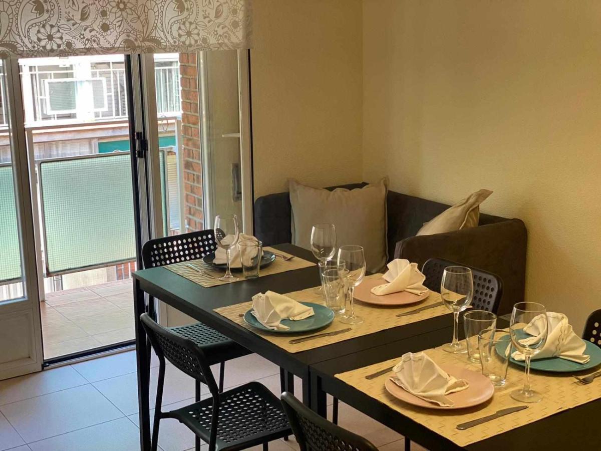 Residencia 12 Octubre Bed & Breakfast Madrid Exterior photo